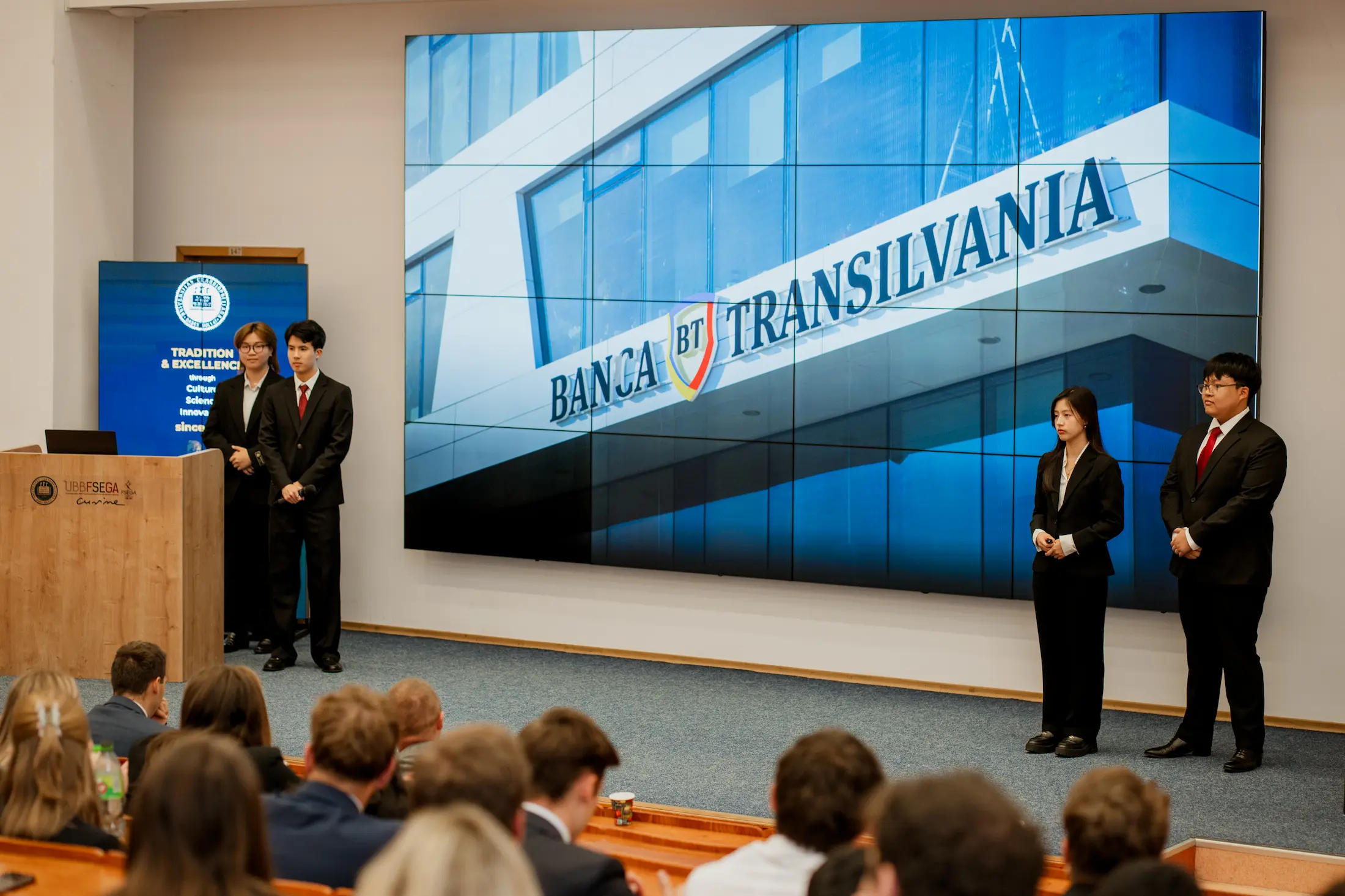 Studenți de pe trei continente au răspuns provocării de business propuse de BT Asset Management,  la competiția internațională de studii de caz
