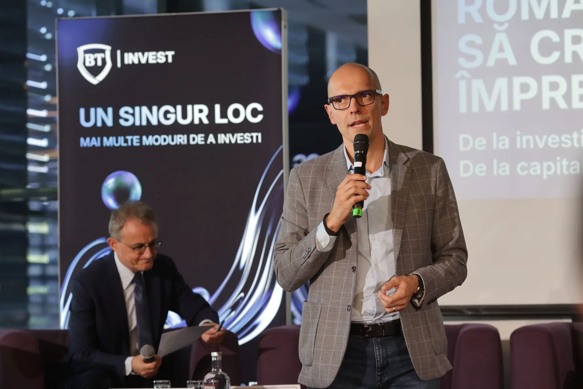 Aurel Bernat, BT: La nivelul Grupului Banca Transilvania, activele clienţilor din asset management, pensii şi brokeraj se apropie de 12 miliarde de euro