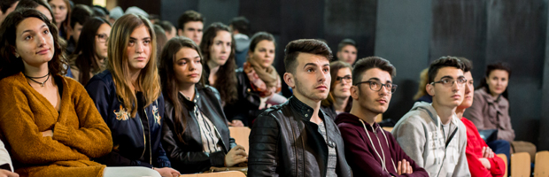 Idei utile pentru tinerii care doresc sa devina antreprenori