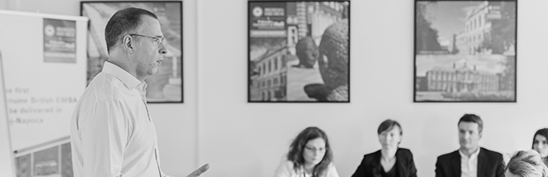 Posibilitatea de a participa gratuit la o sesiune despre managementul operatiunilor, la EMBA University of Hull Cluj-Napoca, in 18-21 ianuarie