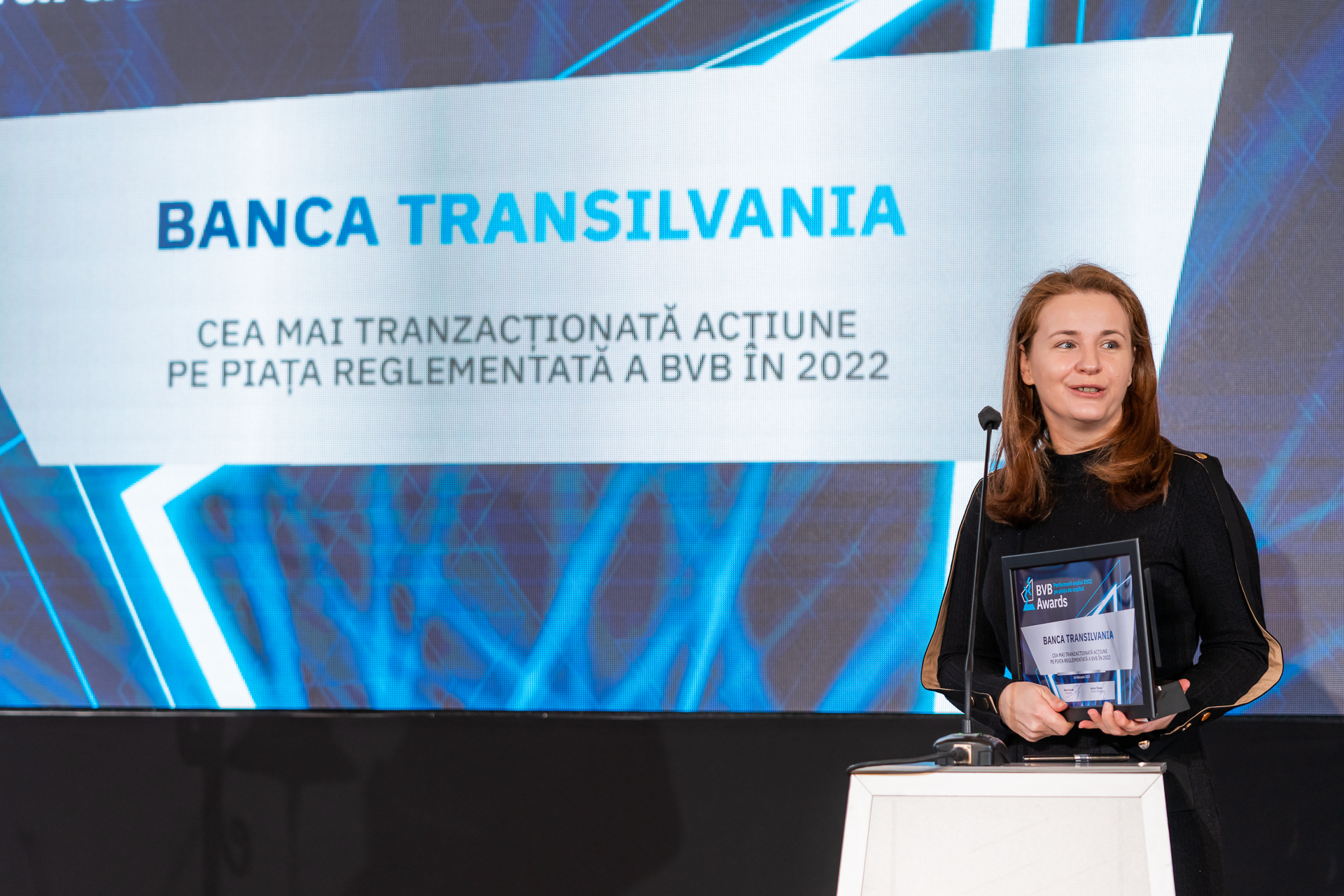 Diana-Mazurchievici-Banca-Transilvania-amely a tőkepiaci teljesítményt nyújtja.jpg